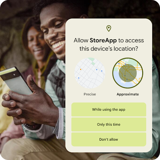L'immagine di un gruppo di amici seduti in un ambiente roccioso all'aperto con una persona che guarda il proprio smartphone Android.  Vicino all'immagine è presente un overlay grafico che richiede l'autorizzazione per consentire a un'app l'accesso alla posizione approssimativa o esatta. Ulteriori opzioni di autorizzazione includono consentire l'accesso Mentre usi l'app, Solo questa volta o Non consentire.