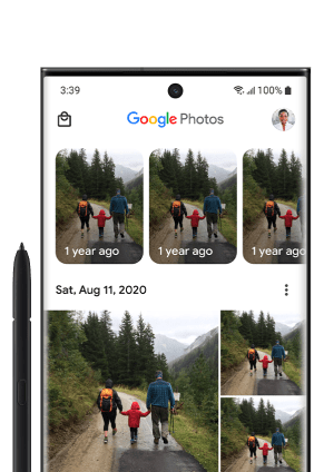 Screen ng Android phone kung saan nakabukas ang Google Photos na nagpapakita ng grid ng mga larawang inilipat kamakailan.