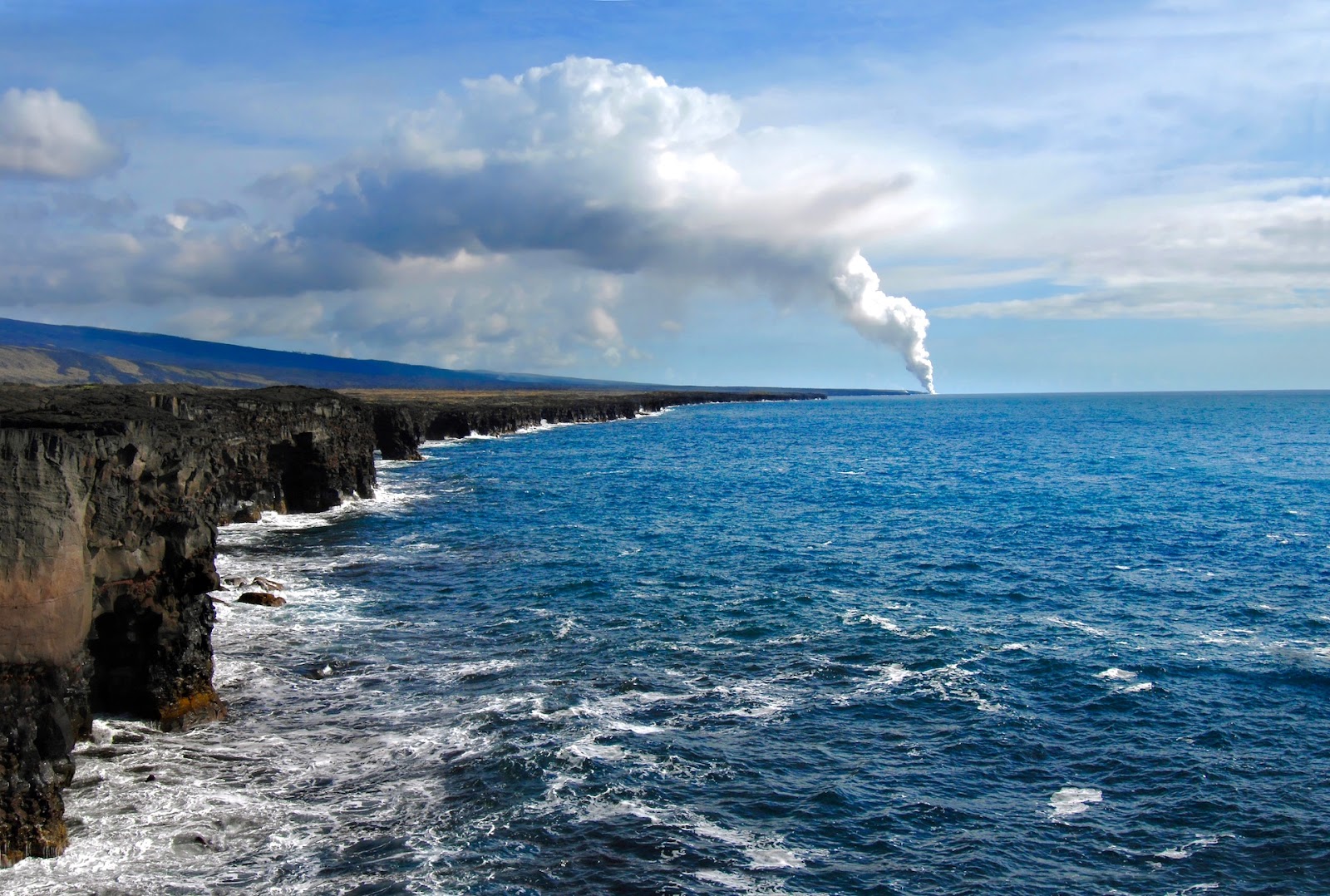 hawaii-lava-steam-cloud.jpg