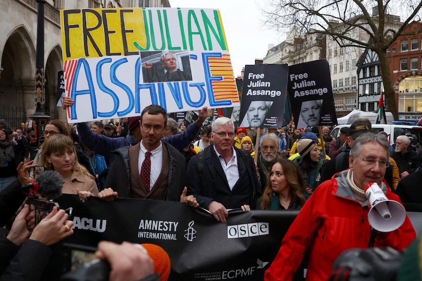 A protest march to release Julian Assange.