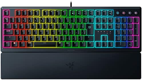 Razer レイザー Ornata V3 JP ゲーミングキーボード 有線 薄型 キーボード クリック感のあるメカ・メンブレンスイッチ搭載 UV コートキーキャップは耐摩耗性と耐傷性を向上 バックライトが光る専用メディアキー エルゴノミック設計 耐久性と耐水性 Chroma RGB マグネット式リストレスト付属 日本語配列 オルナタ ブイスリー 【日本正規代理店保証品】 ブラック