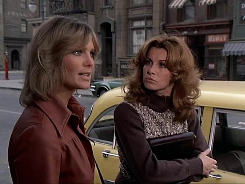 Linda Evans and Stefanie Powers in McCloud (1970)