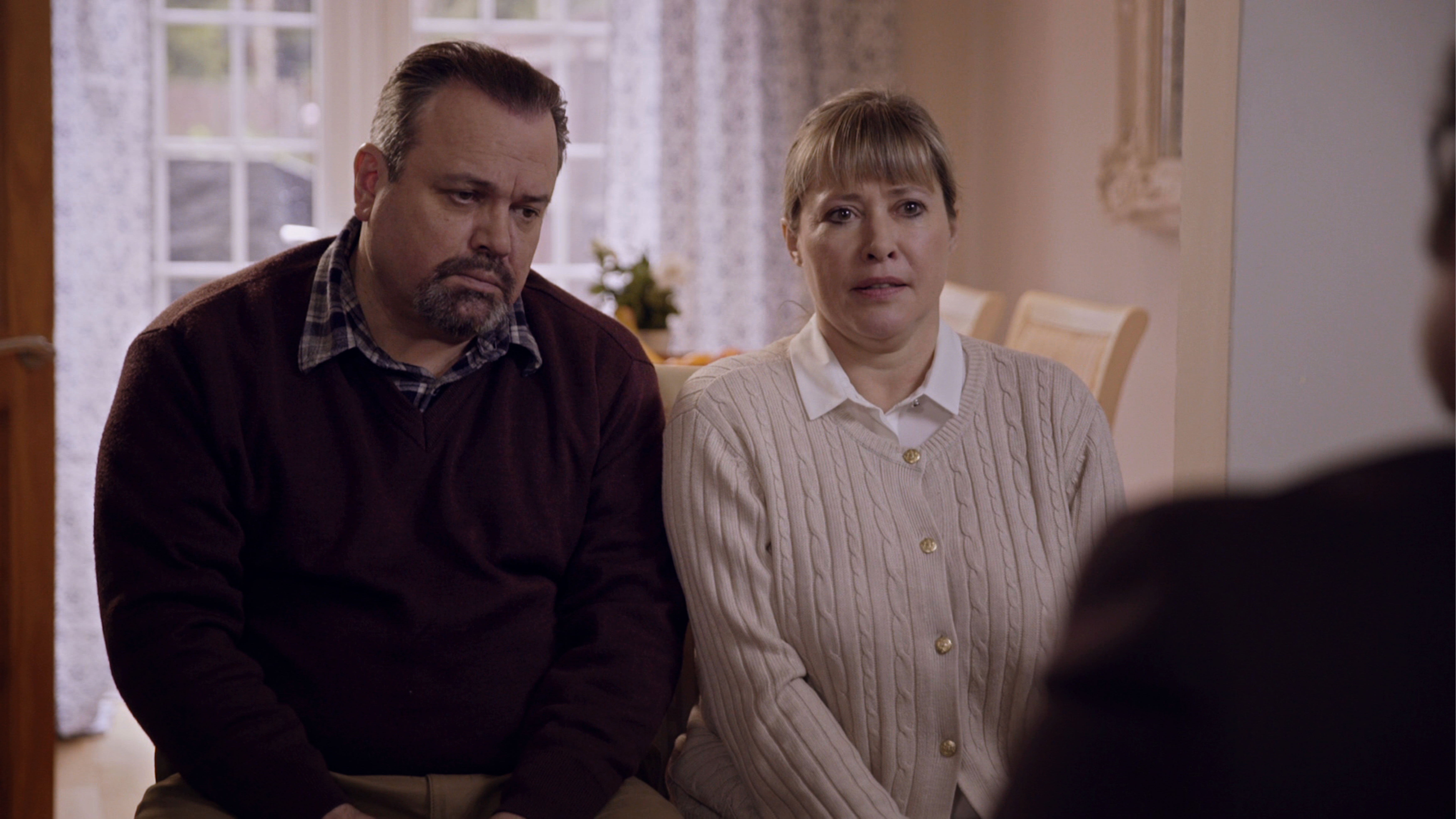 Maggie O'Neill and Shaun Williamson in Sexy Murder (2016)