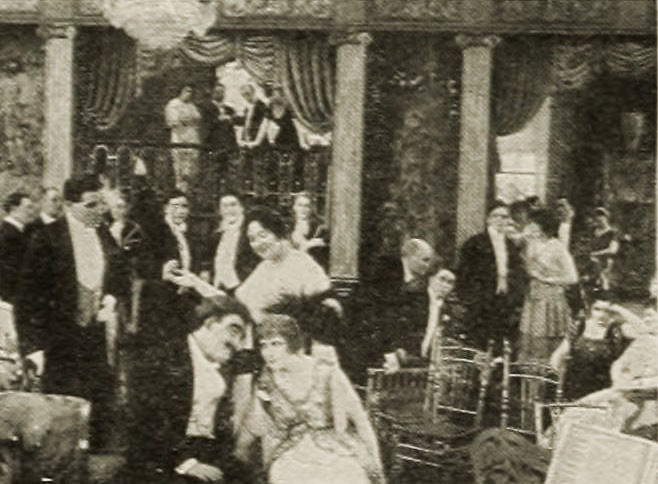 Leroy Baker, Francis Carlyle, Louise Du Pre, Edward José, Oscar Nye, Paul Panzer, Jack Standing, Pearl White, Crane Wilbur, and Eleanor Woodruff in The Perils of Pauline (1914)