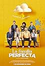 Jose Coronado, Gonzalo de Castro, Belén Rueda, Pepa Aniorte, Gonzalo Ramos, Carolina Yuste, and Lalo Tenorio in La famille parfaite (2021)