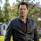 Kristoffer Polaha in Mystery 101: Playing Dead (2019)