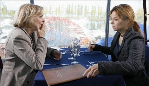 Suzanne Clément and Monique Mercure in La brunante (2007)