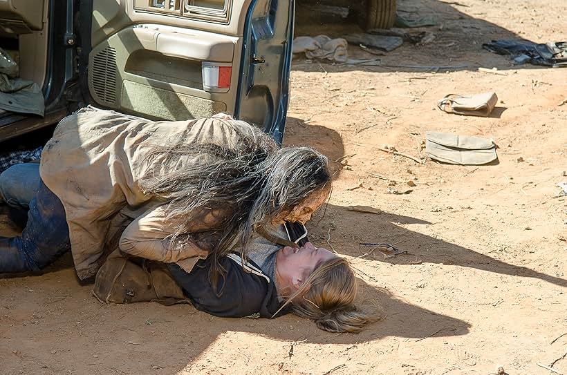 Merritt Wever and Elizabeth Davidovich in The Walking Dead (2010)