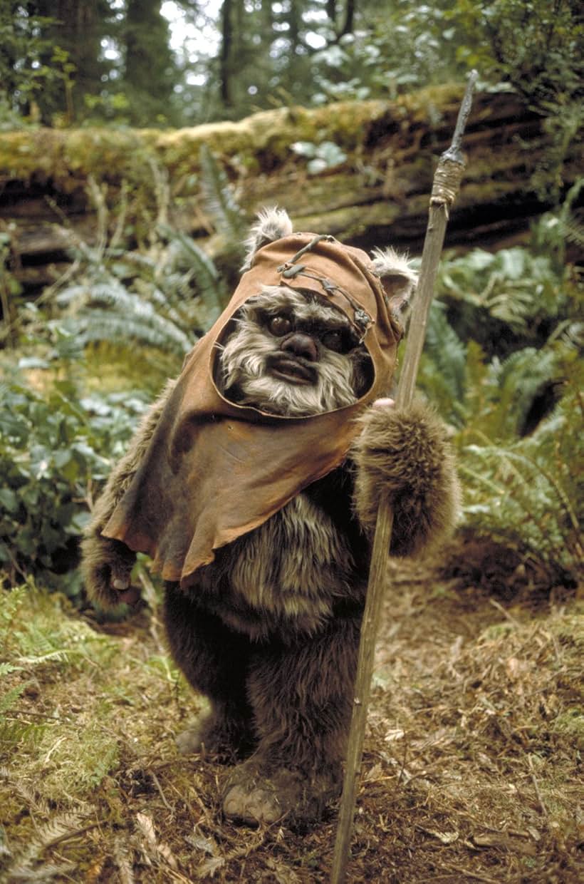 Warwick Davis in Star Wars: Episode VI - Return of the Jedi (1983)