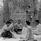 Samit Bhanja, Soumitra Chatterjee, Subhendu Chatterjee, Simi Garewal, Rabi Ghosh, and Sharmila Tagore in Aranyer Din Ratri (1970)