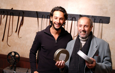 Hector Babenco and Rodrigo Santoro at an event for Carandiru (2003)