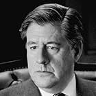 Edward Herrmann co-stars