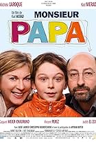 Michèle Laroque, Kad Merad, and Gaspard Meier-Chaurand in Monsieur Papa (2011)