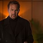 Kevin Costner in 3 Days to Kill (2014)