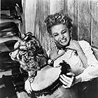 Beverly Garland and Allison Hayes in Gunslinger (1956)