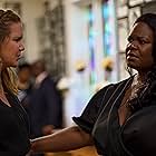 Amy Schumer and Yamaneika Saunders in Life & Beth (2022)