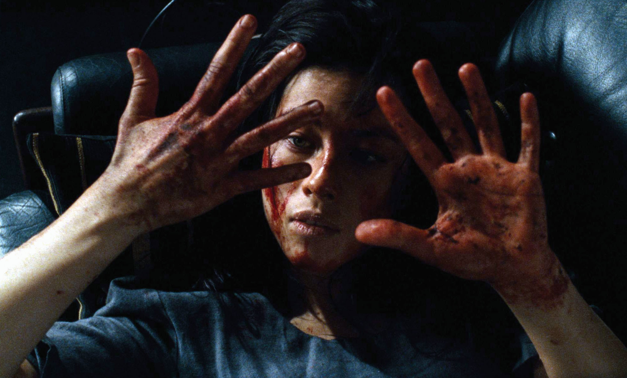 Mylène Jampanoï in Martyrs (2008)