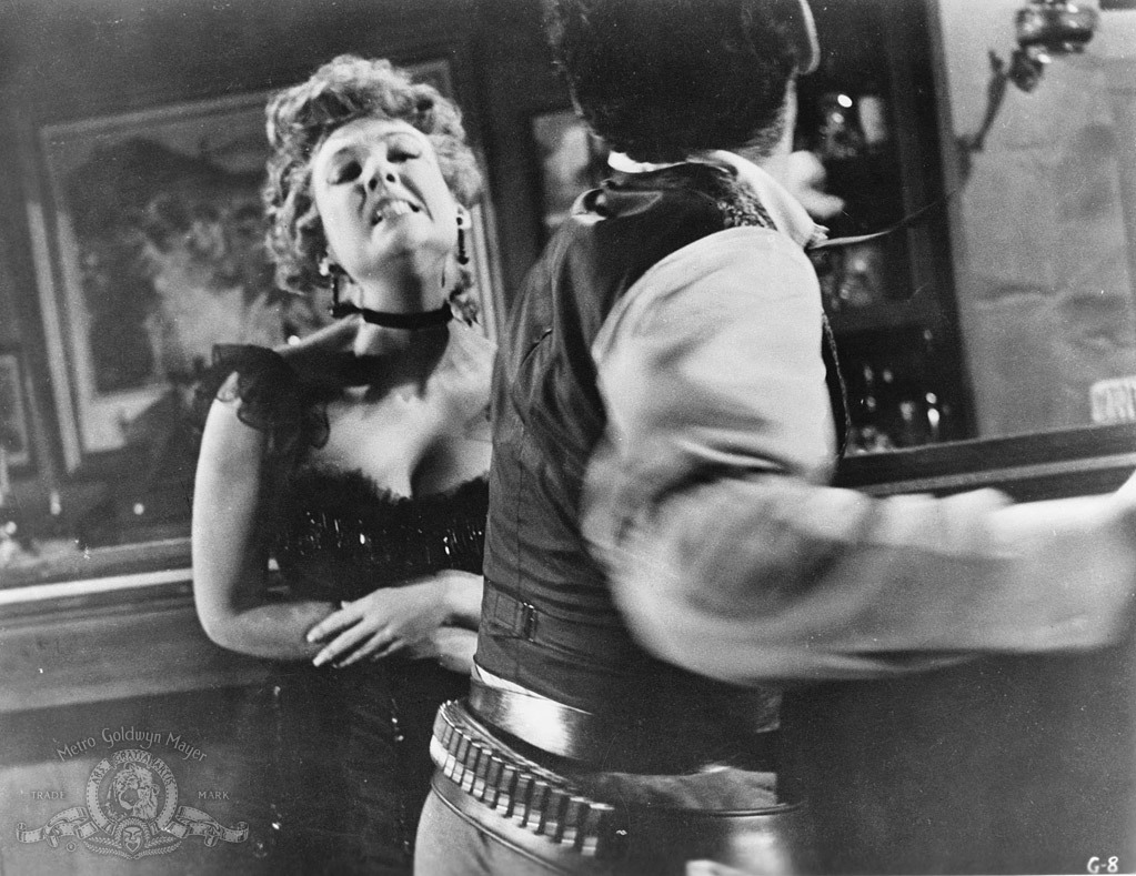 Allison Hayes and Jonathan Haze in Gunslinger (1956)