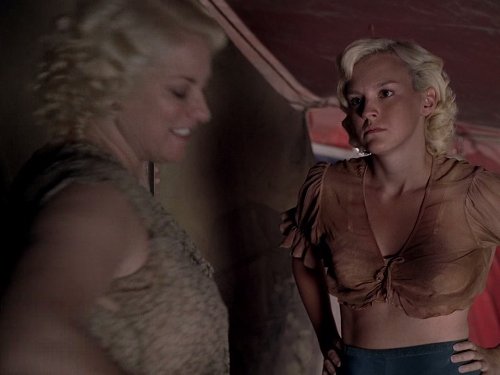 Cynthia Ettinger and Carla Gallo in Carnivàle (2003)