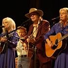 Emmylou Harris, Neil Young, and Pegi Young in Neil Young: Heart of Gold (2006)