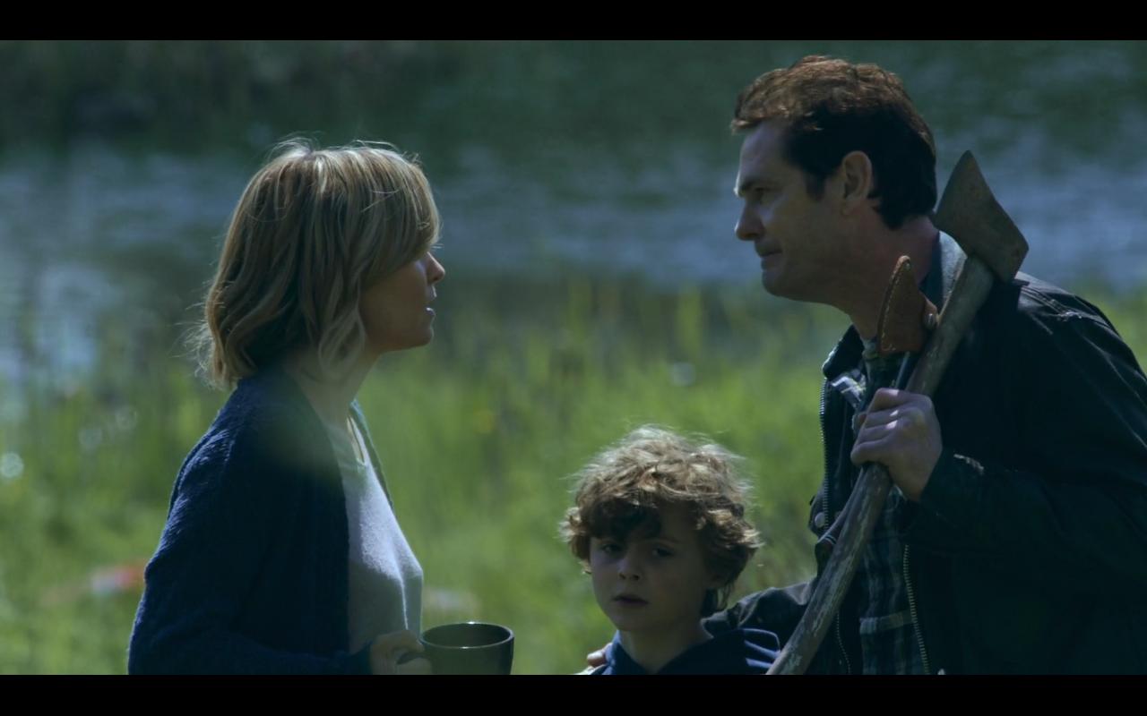 Henry Thomas, Radha Mitchell, and Finlay Wojtak-Hissong in Dreamkatcher (2020)