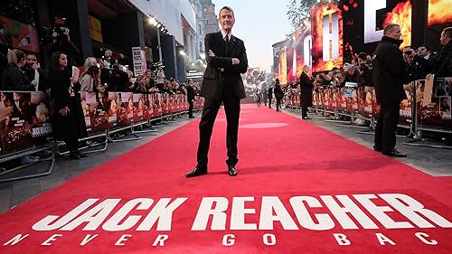 Lee Child at an event for Jack Reacher: Never Go Back (2016)