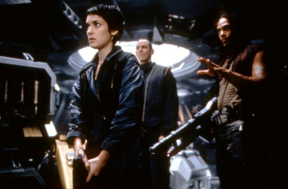 Winona Ryder, Gary Dourdan, and J.E. Freeman in Alien Resurrection (1997)