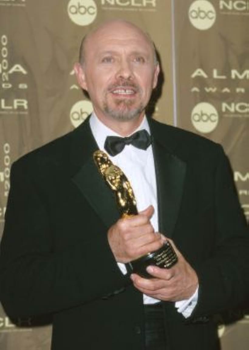 Hector Elizondo