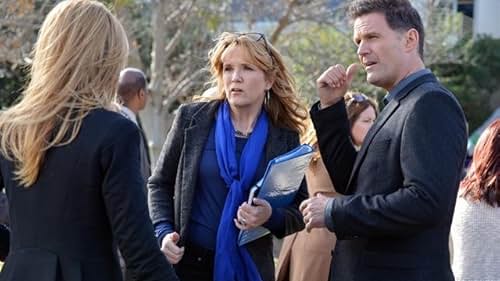 Lea Thompson and D.W. Moffett in Switched at Birth (2011)