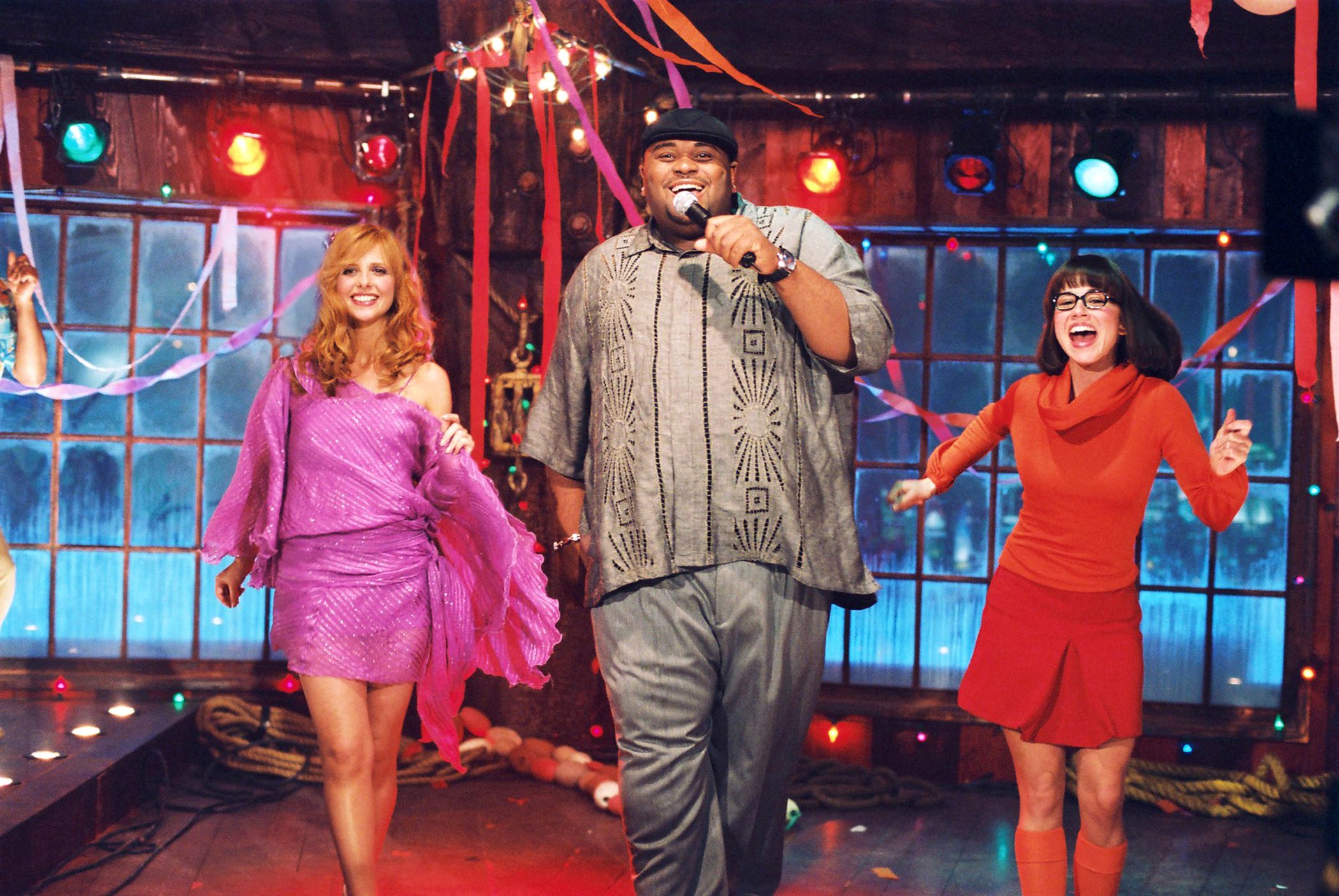 Sarah Michelle Gellar, Linda Cardellini, and Ruben Studdard in Scooby-Doo 2: Monsters Unleashed (2004)