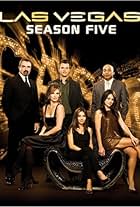 Vanessa Marcil, Tom Selleck, Josh Duhamel, Camille Guaty, James Lesure, and Molly Sims in Las Vegas (2003)
