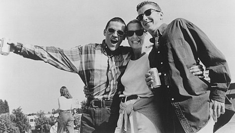 Glen Berry, Hettie Macdonald, and Scott Neal in Beautiful Thing (1996)