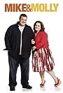 Melissa McCarthy and Billy Gardell in Mike & Molly (2010)