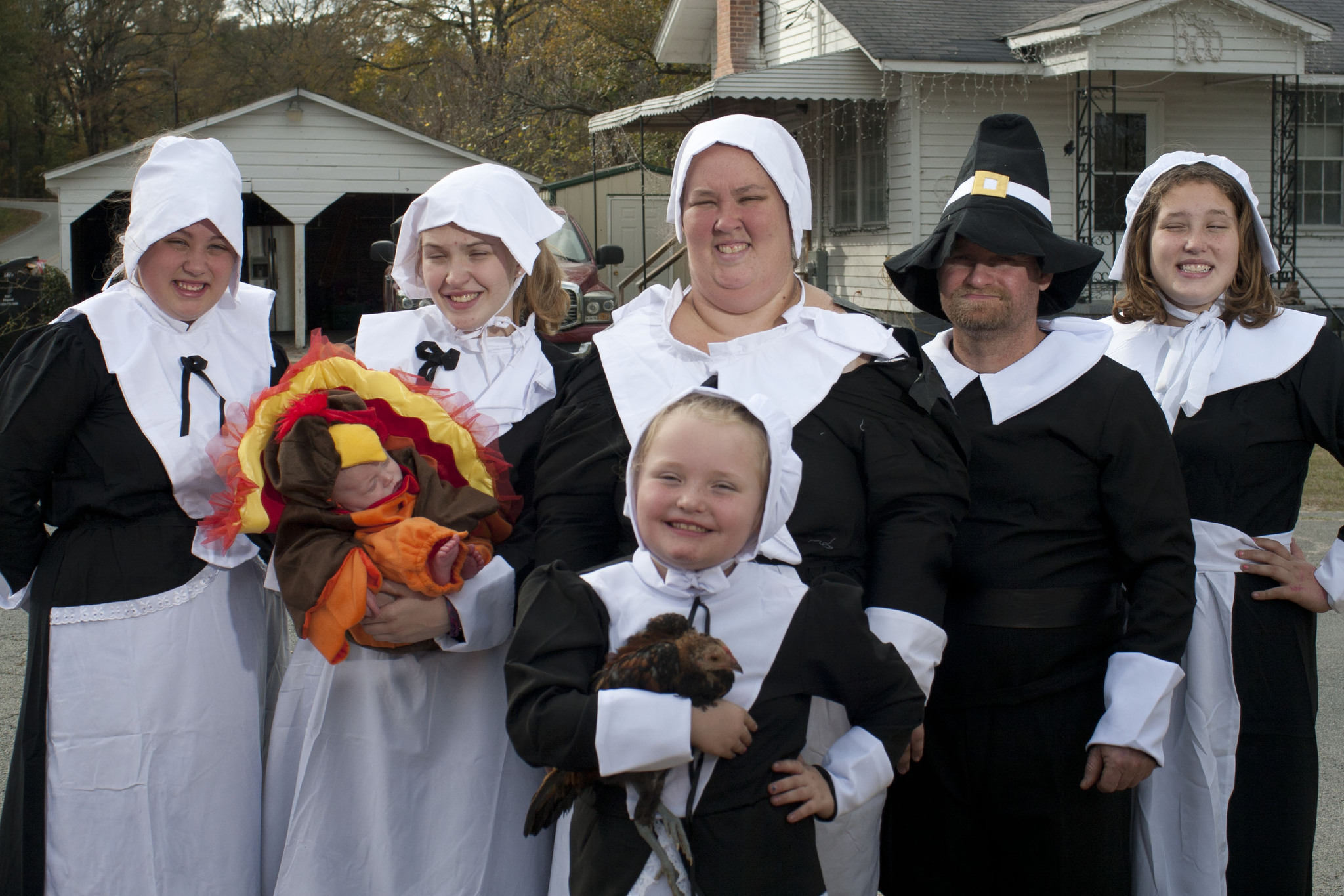 Lauryn Shannon, Mike Thompson, Jessica Shannon, Alana Thompson, and June Shannon in Here Comes Honey Boo Boo (2012)