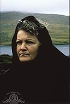 Brenda Fricker in The Field (1990)