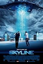 Eric Balfour and Donald Faison in Skyline (2010)