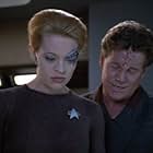 Jeri Ryan and Michael Horton in Star Trek: Voyager (1995)