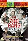 Brian Keith, John Mills, Barry Morse, and Lilli Palmer in The Zoo Gang (1974)