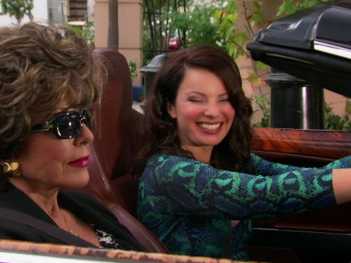 Fran Drescher and Joan Collins in Happily Divorced (2011)