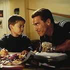 Arnold Schwarzenegger and Jake Lloyd in Jingle All the Way (1996)