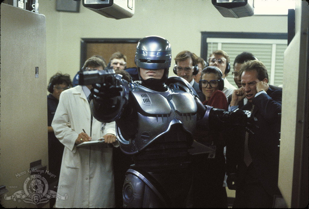 Peter Weller, Miguel Ferrer, Stephen Berrier, Sage Parker, Felton Perry, Karen Radcliffe, and Yolonda Williams in RoboCop (1987)