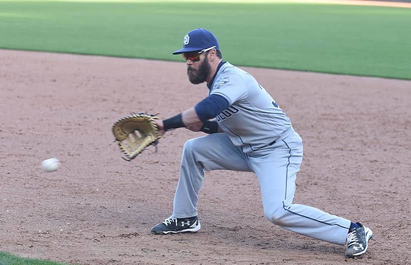 Mark-Paul Gosselaar in Pitch (2016)