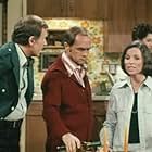 Bill Daily, Pat Finley, Bob Newhart, and Suzanne Pleshette in The Bob Newhart Show (1972)