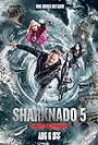 Tara Reid, Ian Ziering, and Cassandra Scerbo in Sharknado 5: Aleteamiento Global (2017)