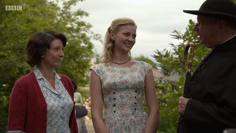 Katherine Dow Blyton, Mark Williams, and Kasia Koleczek in Father Brown (2013)