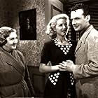 Nelly Darén, Ricardo Passano, and María Luisa Santés in Bólidos de acero (1950)