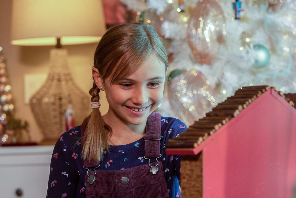 Still of Rubi Tupper in A Christmas Miracle for Daisy