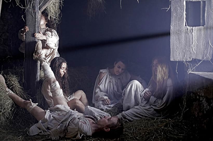 Garazi Urkola, Irati Saez de Urabain, Jone Laspiur, Lorea Ibarra, Yune Nogueiras, and Amaia Aberasturi in Coven (2020)