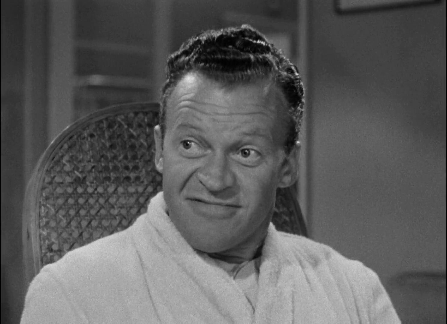 Frank Jenks in Christmas in Connecticut (1945)