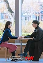 Park Bo-young and Seo In-guk in Eoneu Nal Uri Jib Hyeongwaeuro Myeolmangyi Deuleowassda (2021)